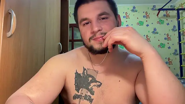 chiraq1945 online show from February 20, 7:49 pm