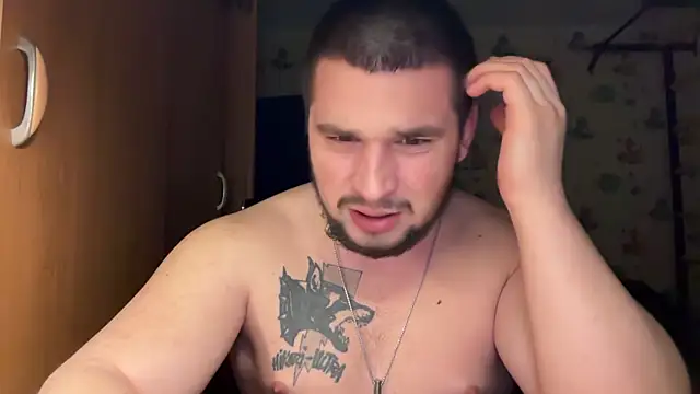 chiraq1945 online show from February 8, 8:50 pm