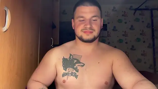 chiraq1945 online show from April 8, 11:06 pm