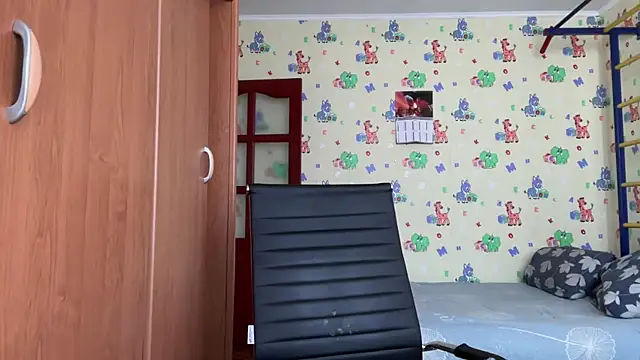 chiraq1945 online show from March 20, 9:32 am