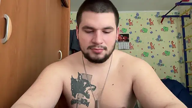 chiraq1945 online show from February 8, 6:44 am