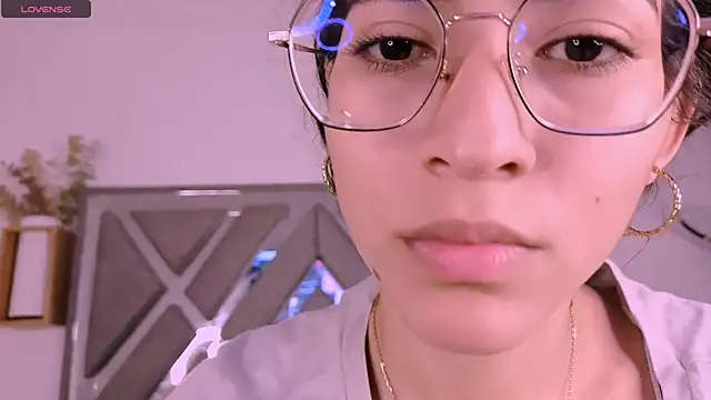 Akira Hime online show from October 26, 6:03 am