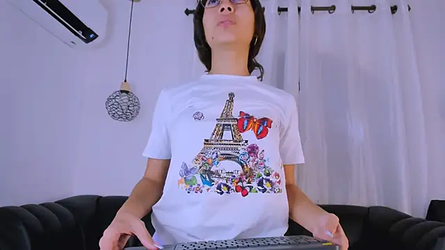 Akira Hime online show from October 10, 2:34 am