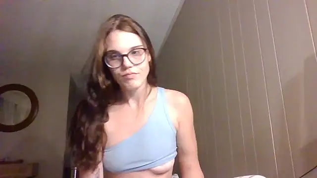 Snapshot of Miss_honey94 chatting on December 4, 11:20 am Miss honey94 online show from December 4, 11:20 am