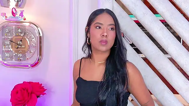 Snapshot of Mia_Roset chatting on October 2, 3:59 pm Mia Roset online show from October 2, 3:59 pm