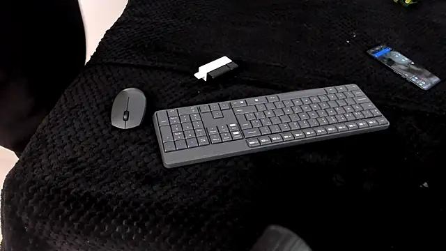 Ashkoreh online show from October 8, 9:26 pm