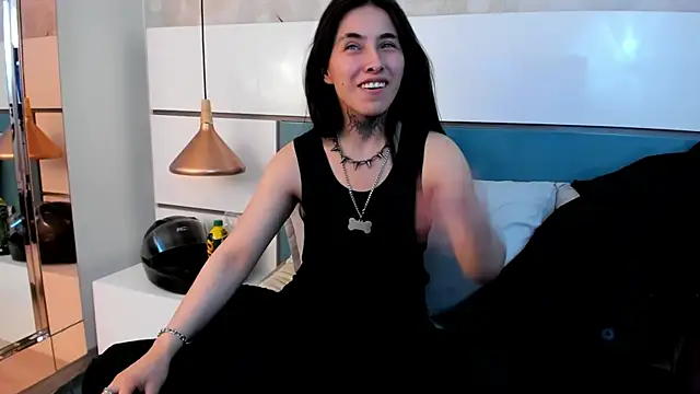 Snapshot of Ashkoreh chatting on May 30, 8:14 pm Ashkoreh online show from May 30, 8:14 pm
