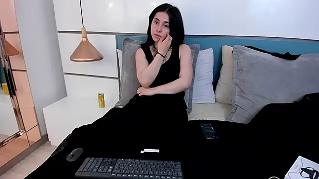 Snapshot of Ashkoreh chatting on April 29, 6:58 pm Ashkoreh online show from April 29, 6:58 pm