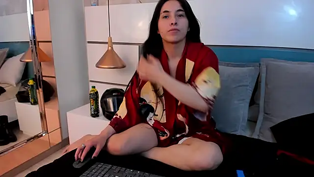Snapshot of Ashkoreh chatting on July 8, 9:48 pm Ashkoreh online show from July 8, 9:48 pm
