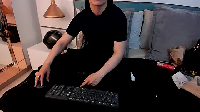 Snapshot of Ashkoreh chatting on April 22, 3:41 pm Ashkoreh online show from April 22, 3:41 pm
