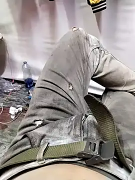 emerryosef online show from April 8, 9:33 am