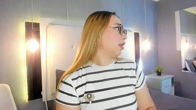 ximenanoah online show from March 31, 12:40 pm