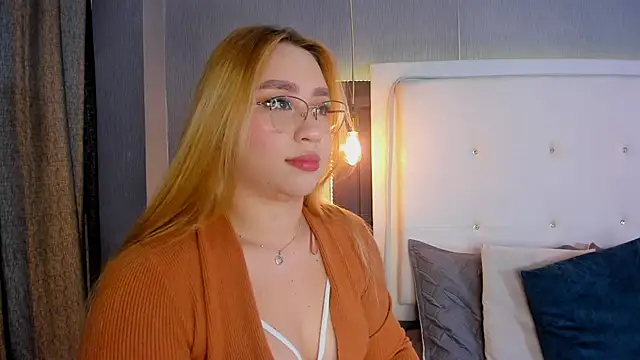 Snapshot of ximenanoah chatting on September 19, 1:37 pm ximenanoah online show from September 19, 1:37 pm