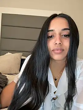 LilMisIndianx online show from January 12, 1:40 pm