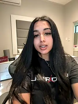 LilMisIndianx online show from October 26, 8:59 am