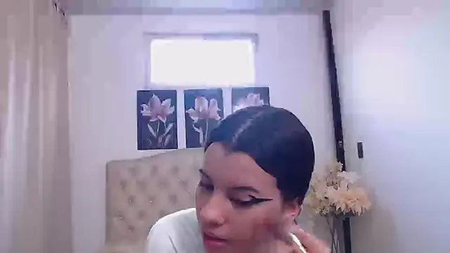 pinky f00x online show from September 10, 8:52 pm
