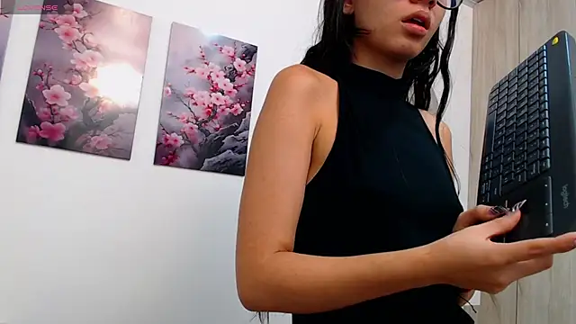 pinky f00x online show from February 21, 7:16 pm