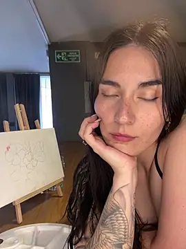 Angelina Dior online show from March 26, 7:45 pm