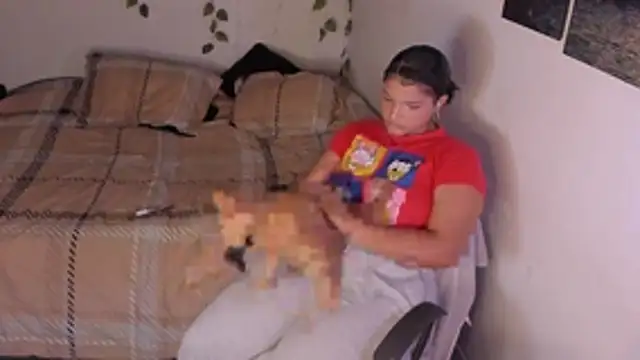 chloe kisses online show from March 11, 11:37 am