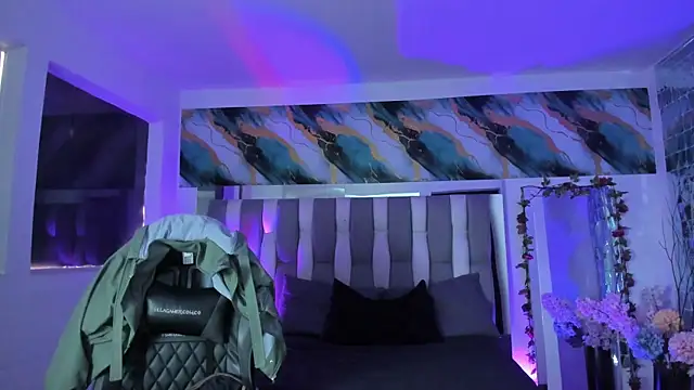 Adaara Rey online show from December 1, 7:15 pm