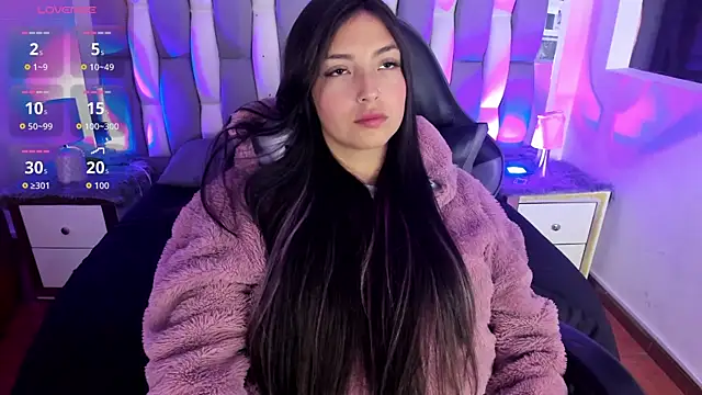 Adaara Rey online show from October 22, 7:46 pm