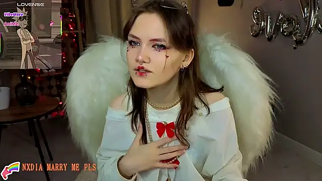 Dilara xBaby online show from February 8, 9:45 pm