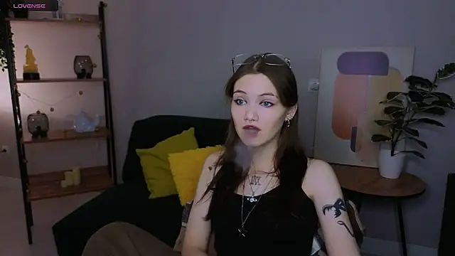 Dilara xBaby online show from March 6, 9:32 pm