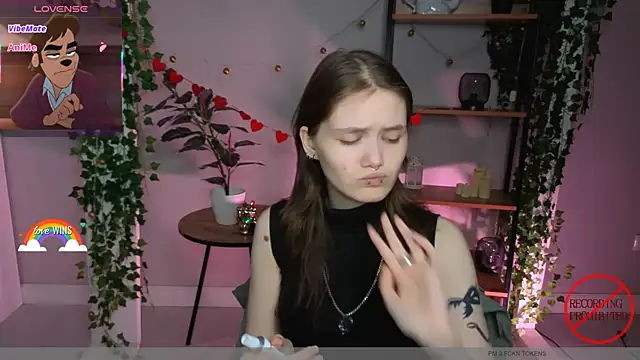 Snapshot of Dilara_xBaby chatting on June 19, 9:09 pm Dilara xBaby online show from June 19, 9:09 pm