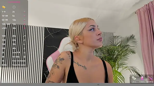 daisyblushh online show from October 19, 4:32 pm