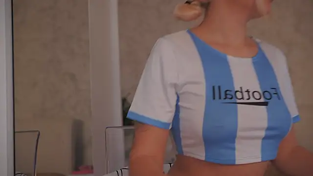 daisyblushh online show from February 9, 3:10 pm