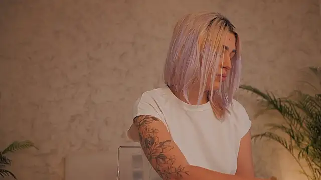 daisyblushh online show from February 23, 3:12 pm