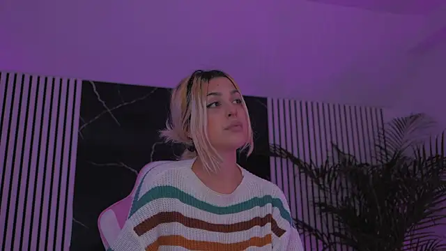 daisyblushh online show from January 6, 4:22 pm