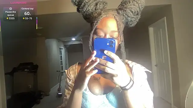 maskedgirl5005 online show from September 17, 6:10 pm