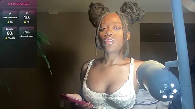 maskedgirl5005 online show from September 12, 10:09 pm