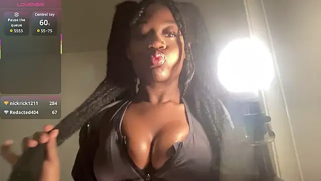 maskedgirl5005 online show from October 16, 2:42 am