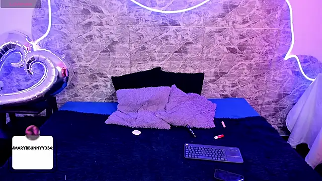 MaryAnneeXOO online show from March 9, 6:11 pm