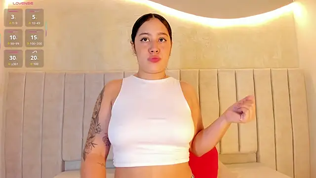 aisha duque online show from May 24, 1:22 pm
