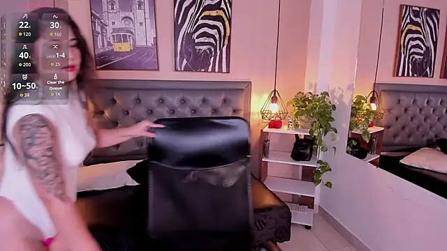 aisha duque online show from October 24, 7:46 pm