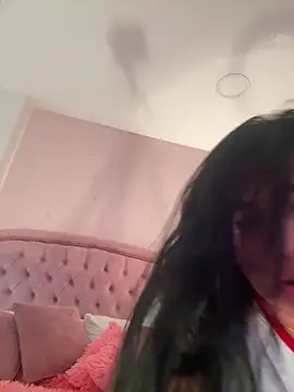 Bella  Wood online show from November 14, 3:48 pm