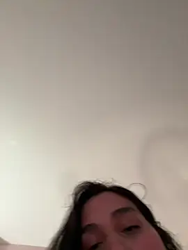 Snapshot of Bella__Wood chatting on July 8, 8:42 pm Bella Wood online show from July 8, 8:42 pm