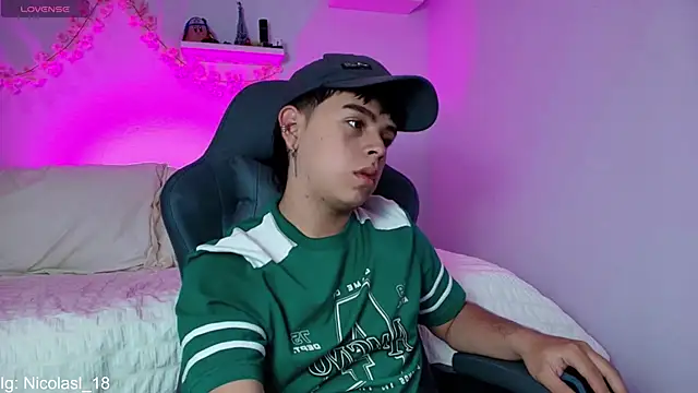 nico leroy online show from February 19, 8:17 pm