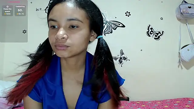 Snapshot of liz7skinny chatting on July 9, 9:25 pm liz7skinny online show from July 9, 9:25 pm