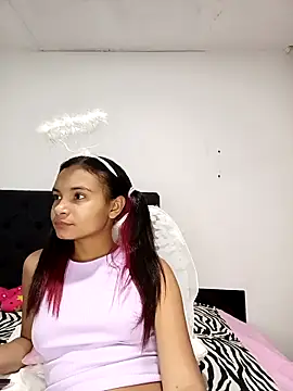 liz7skinny online show from April 8, 9:38 pm