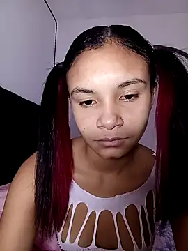 liz7skinny online show from March 26, 9:13 pm