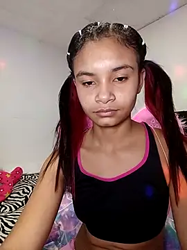 liz7skinny online show from April 12, 7:50 pm