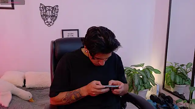 Elian savoy online show from March 13, 11:15 am