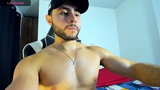 Snapshot of bryan_mugn chatting on October 11, 3:29 am bryan mugn online show from October 11, 3:29 am