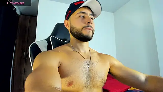 Snapshot of bryan_mugn chatting on September 23, 2:07 am bryan mugn online show from September 23, 2:07 am