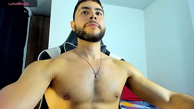 Snapshot of bryan_mugn chatting on October 31, 2:08 am bryan mugn online show from October 31, 2:08 am