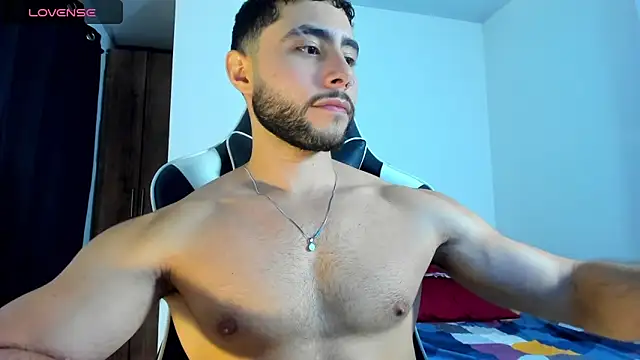 Snapshot of bryan_mugn chatting on October 23, 4:55 am bryan mugn online show from October 23, 4:55 am